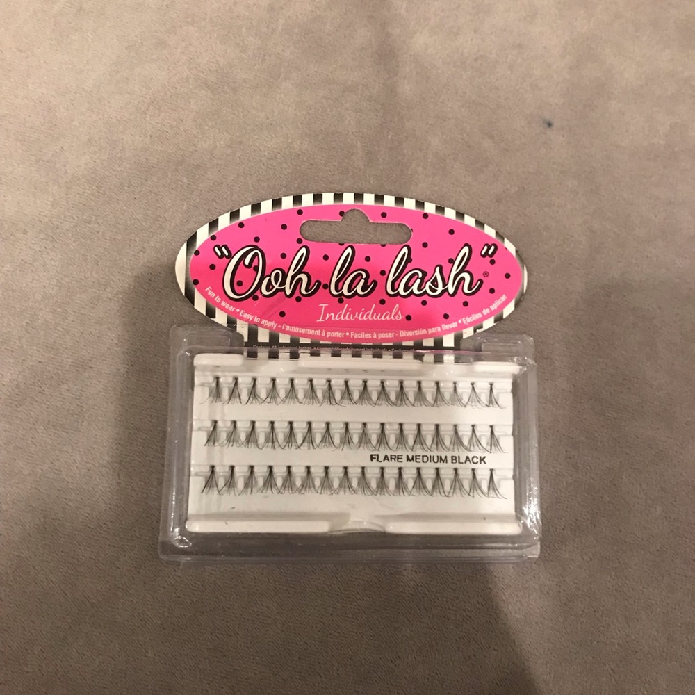 Dark individual false eyelashes